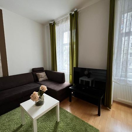 Cozy 2-Room Apartment Виена Екстериор снимка